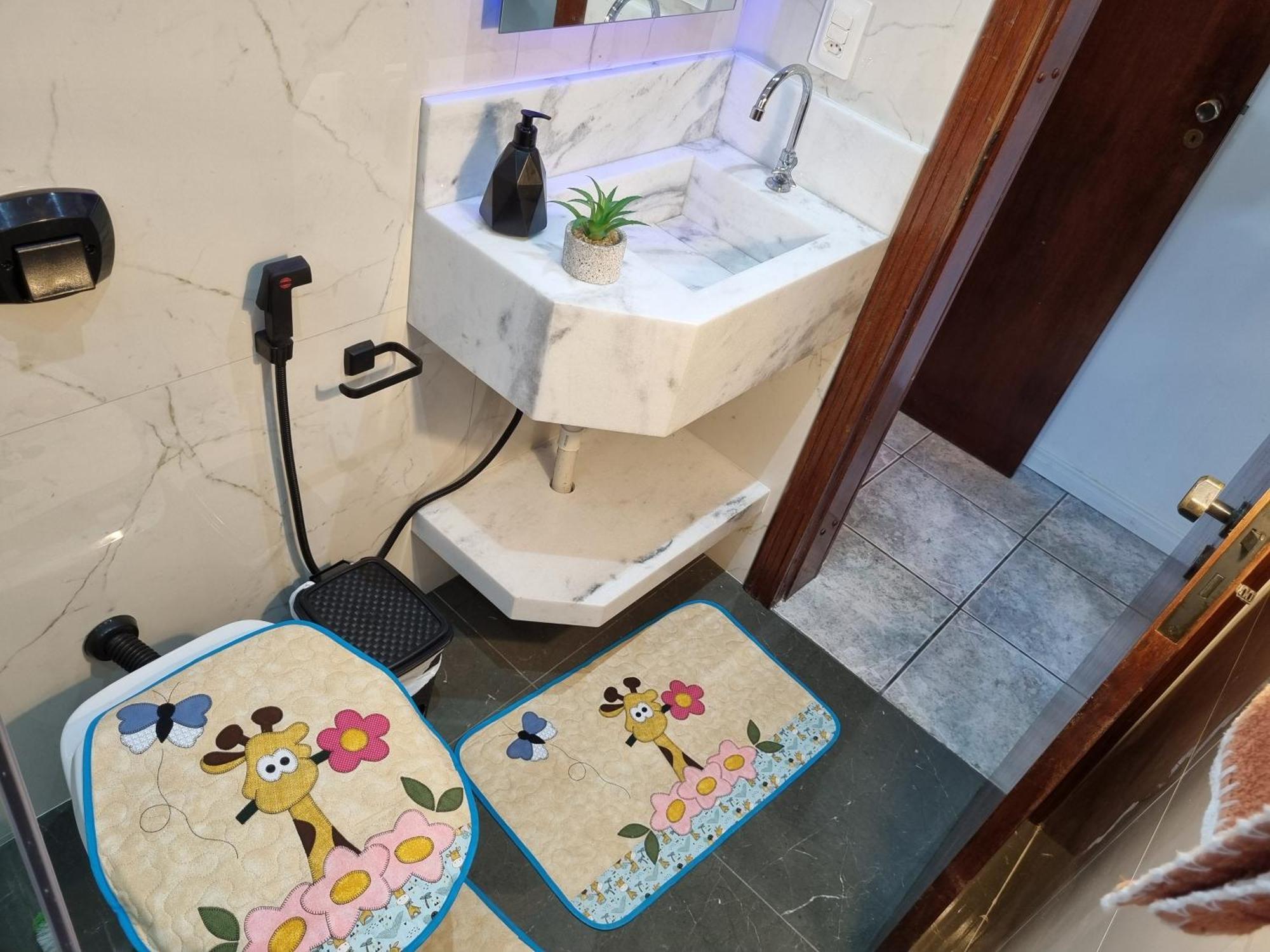 Uma Quadra E Meia Do Mar Ar Wifi Smart Tv Itapema Exteriör bild
