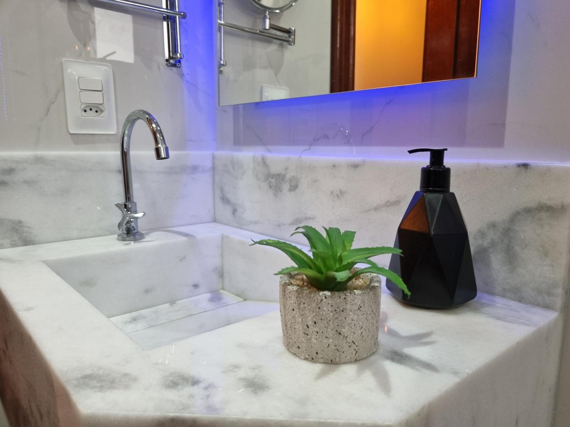 Uma Quadra E Meia Do Mar Ar Wifi Smart Tv Itapema Exteriör bild